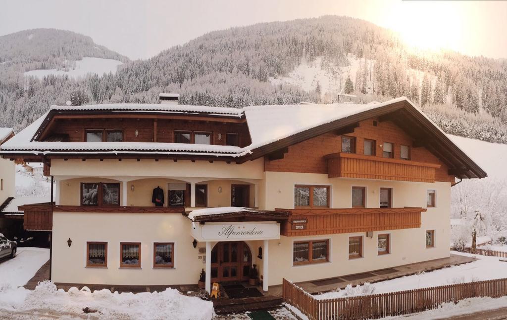 Garni Appartement Alpenresidence Cadipietra Bagian luar foto