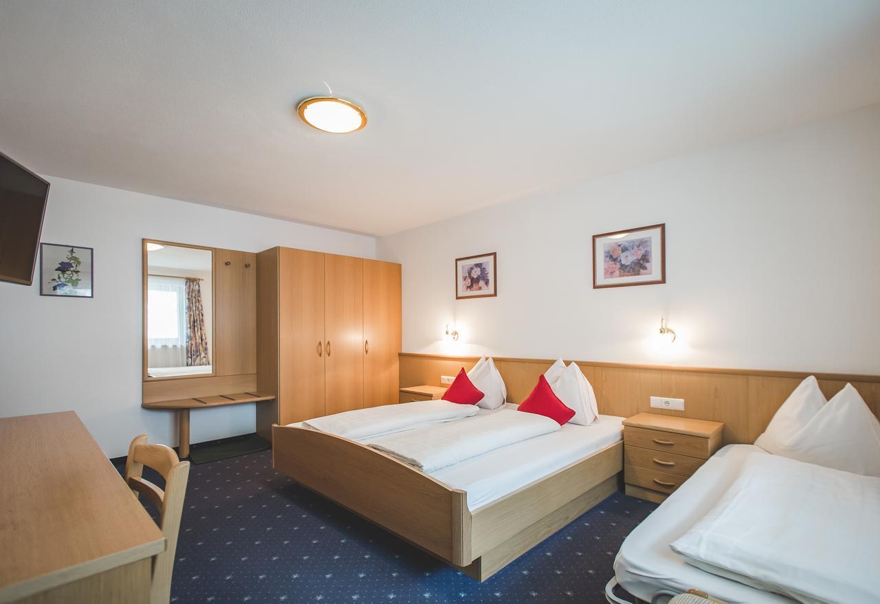 Garni Appartement Alpenresidence Cadipietra Bagian luar foto