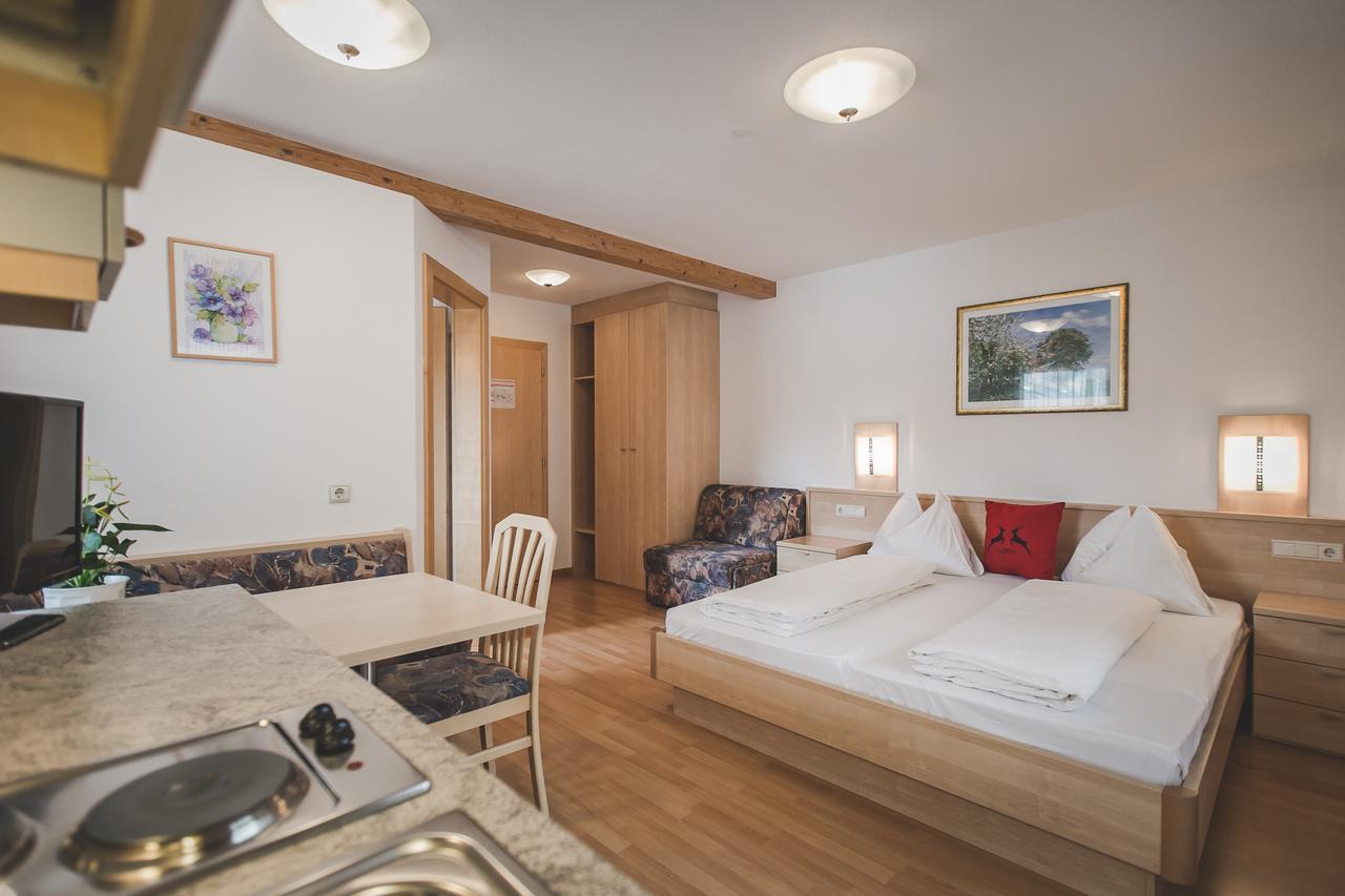 Garni Appartement Alpenresidence Cadipietra Bagian luar foto