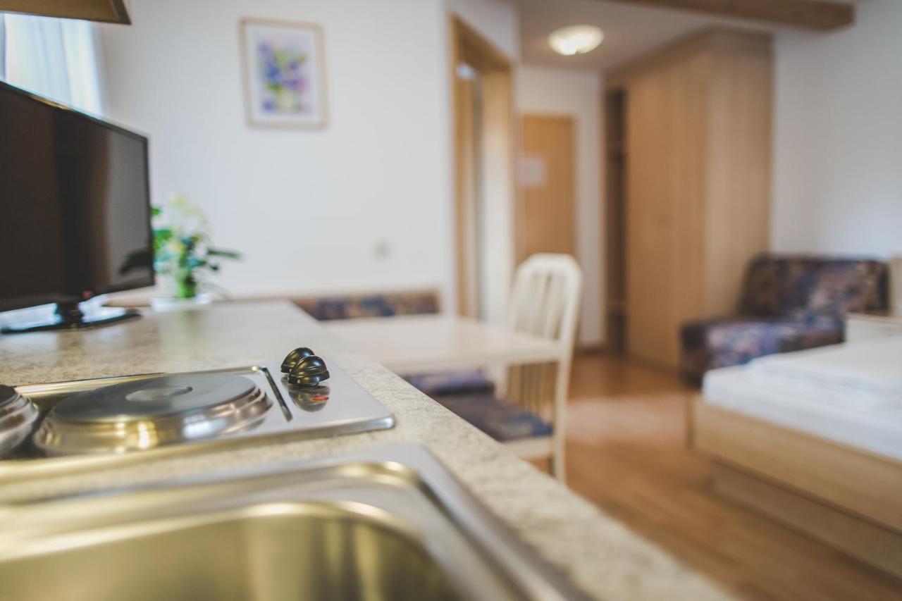 Garni Appartement Alpenresidence Cadipietra Bagian luar foto